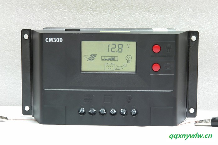 CM20D/CM30D 太阳能控制器 20A/30A   12V/24V自识别 PWM智能充电 LCD显示充放电参数