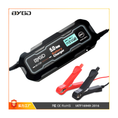 厂家批发6V/12V智能5000mA摩托车蓄电池电瓶充电器LCD显示充电器